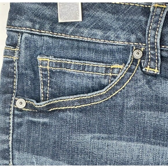 Arizona Womens Jean Shorts Distressed Denim Button Zip Blue Size 5 Juniors - Picture 3 of 12